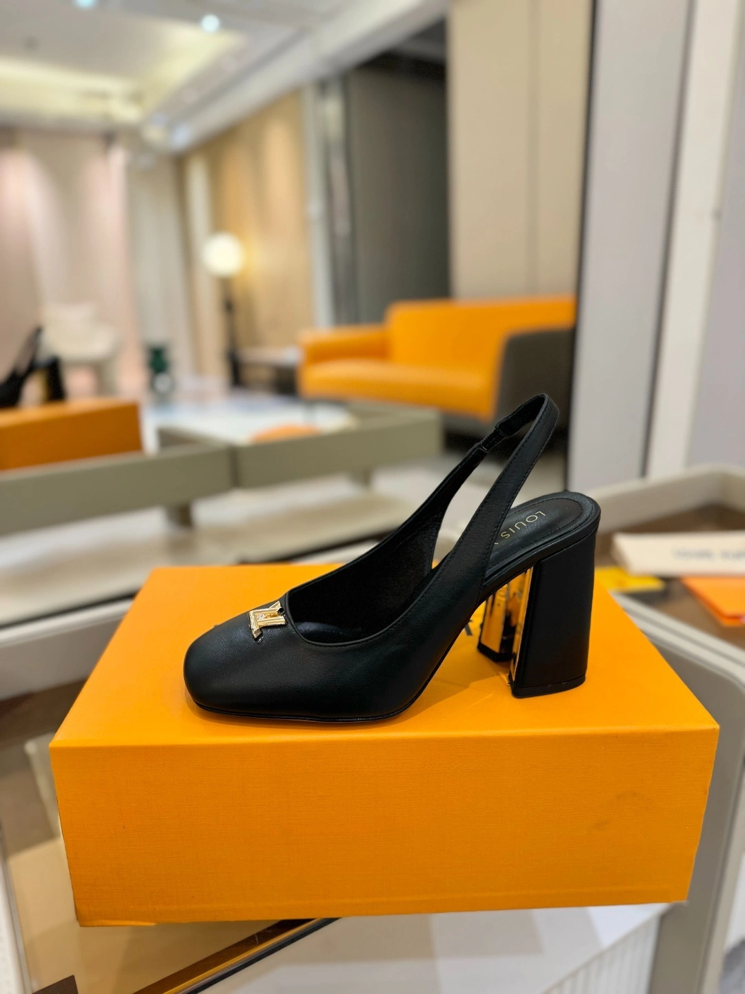 COCO-- 8V 1AGUG5 Calfskin goatski Heel height：8.5CM item:E-X158D4128